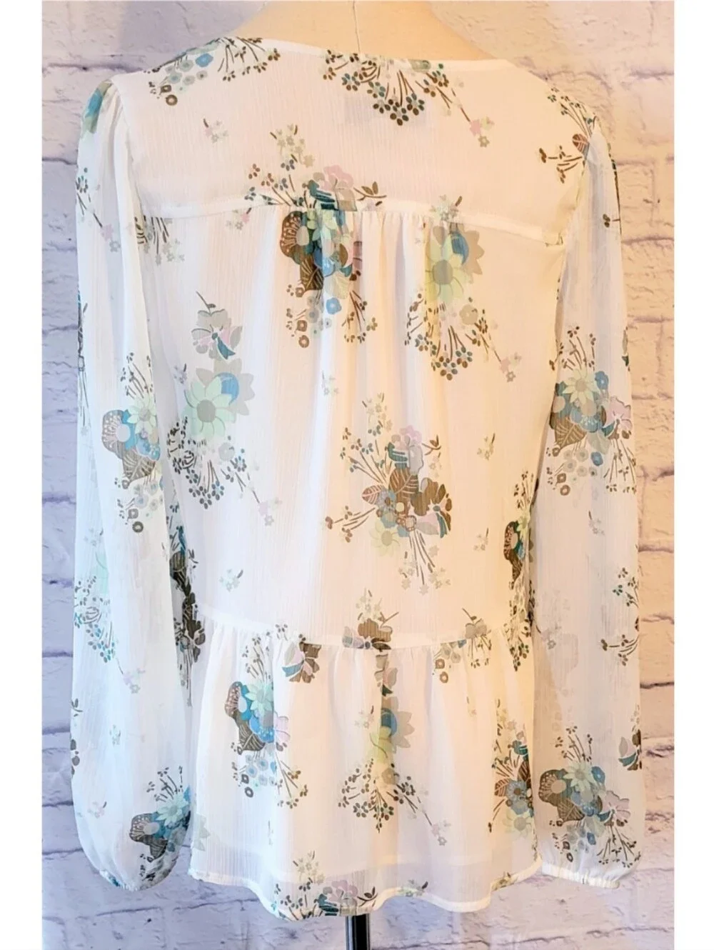 LOFT romantic blouse